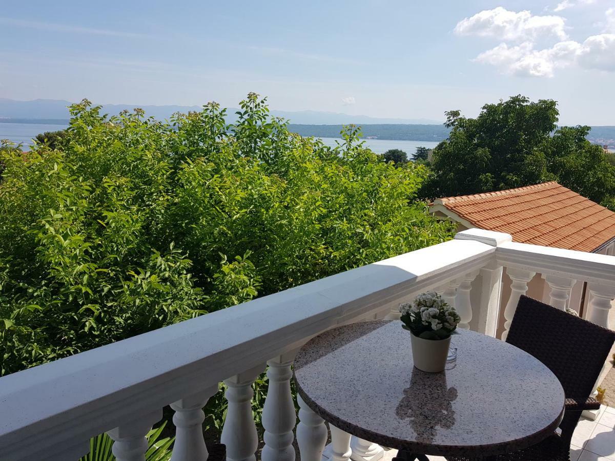 Pansion Katarina Bed and Breakfast Malinska Exteriör bild